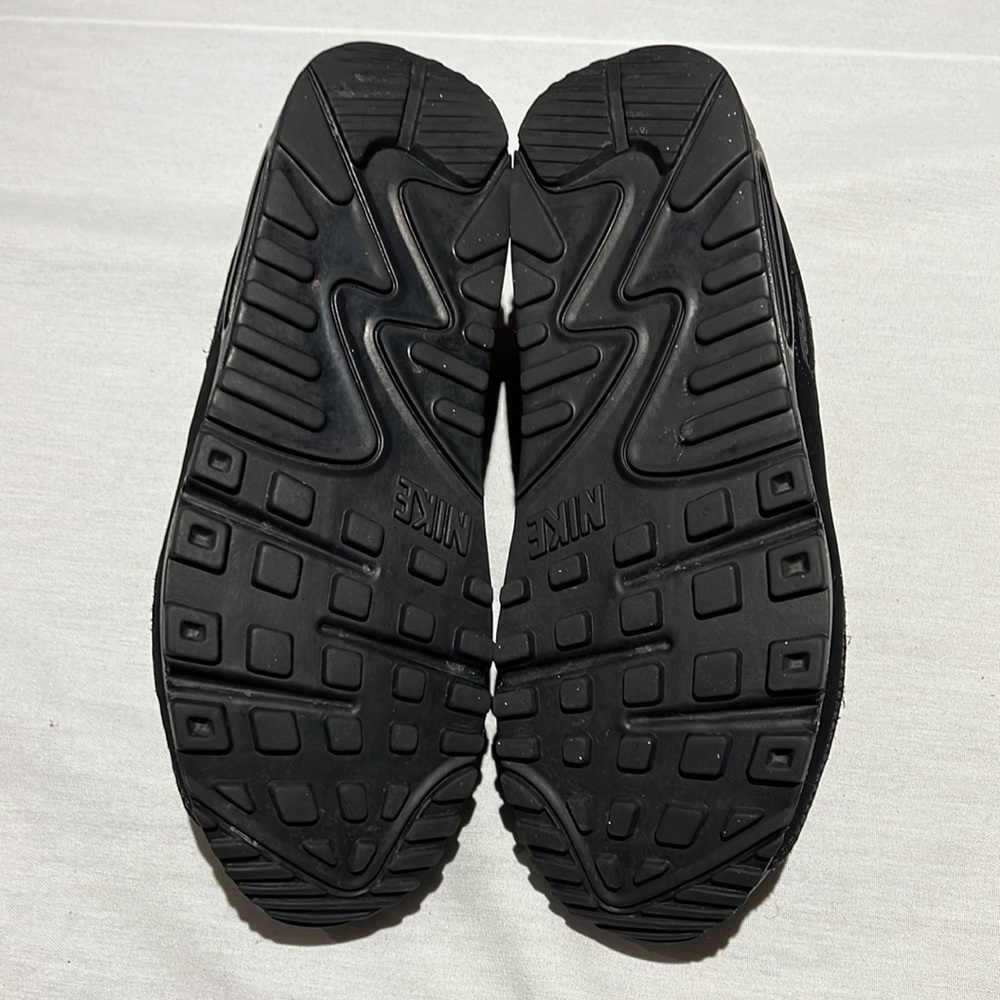 All Black Sneaker Athletic Shoes Men’s Size 9 - Picture 12 of 15
